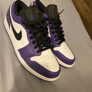 Jordan 1 low. Size 10.5. Purple.
